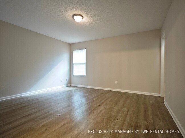 Foto del edificio - 8183 Waxwing Ave