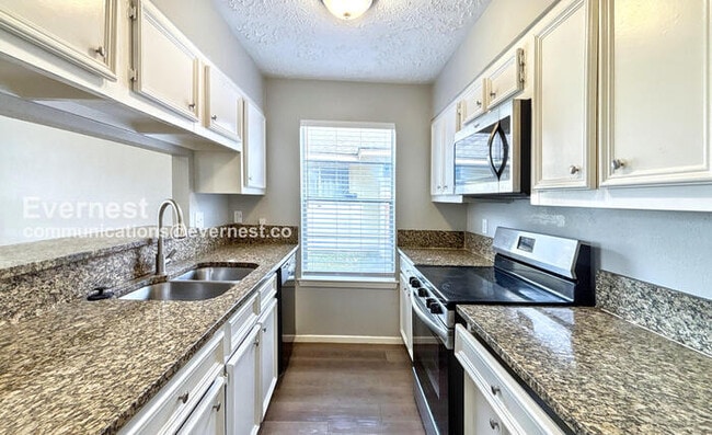 Foto del edificio - 20021 Cottonglade Ln