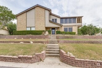 Building Photo - 7705 Skylake Dr