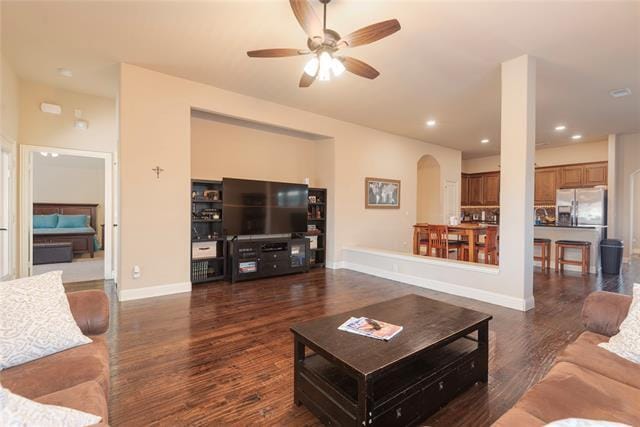 Building Photo - 713 Glendale Dr