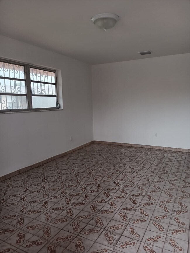 Lving Room (other side of LR) - 3148 SW 22nd Ter