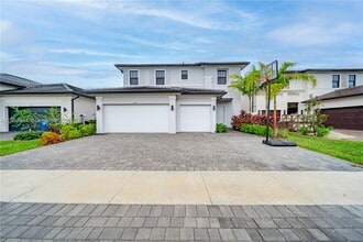 Building Photo - 4416 SW 174th Ave