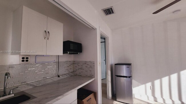 Foto del edificio - 434 SW 99th Ct