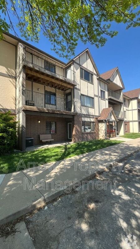 Building Photo - 2354 N 44th St