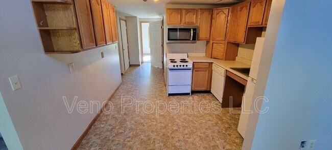 Foto del edificio - 12 Gas Plant Rd