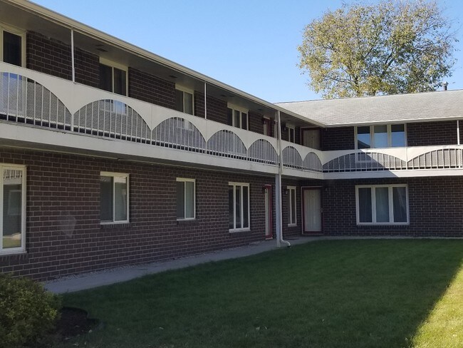 419 S. Walnut # 12 - 419 S Walnut Ave