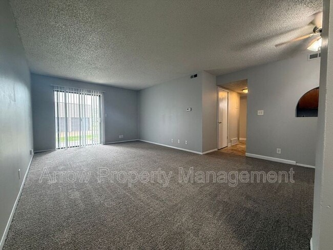 Building Photo - 4541 Tranquility Dr