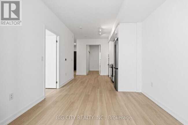 Photo du bâtiment - 9751 Markham Rd