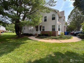 Building Photo - 107 Amy Dr