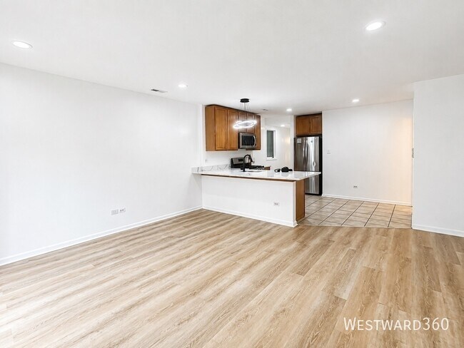 Foto del edificio - 2534 W Harrison St