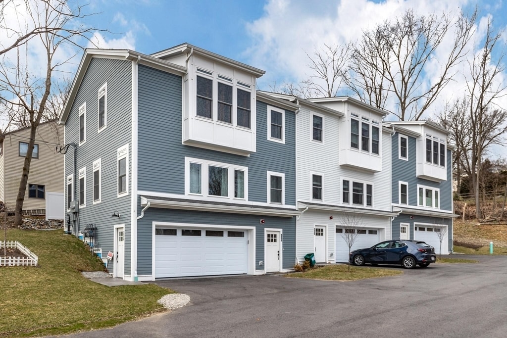 33 Dominion Rd, Worcester, MA 01605 Townhome Rentals in Worcester MA