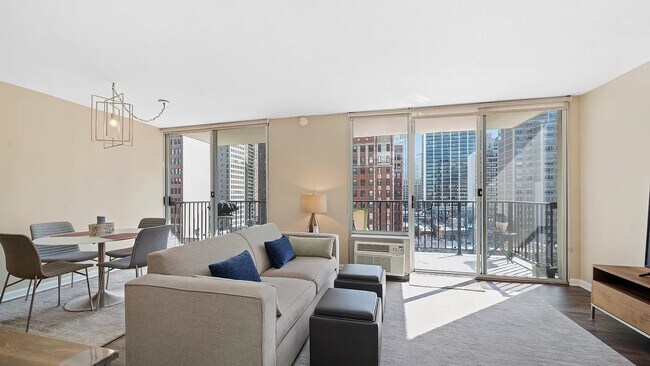 Building Photo - 71 E Division St