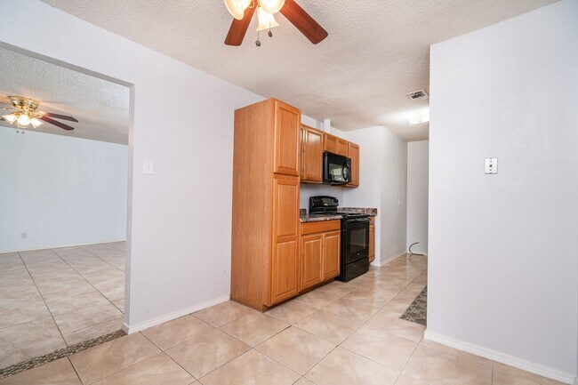 Building Photo - 3409 Herbert Dr