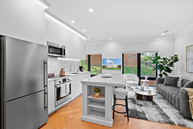 Building Photo - 2634 39th St NW
