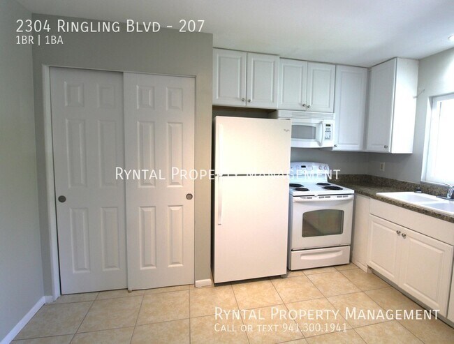 Building Photo - 2304 Ringling Blvd