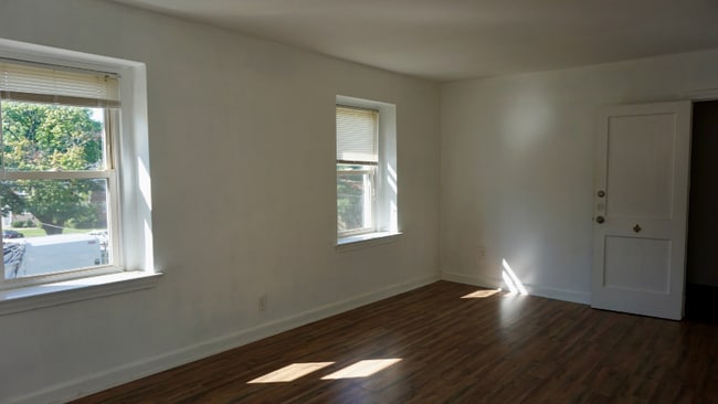 Photo - 200 Hiawatha Ln Apartment