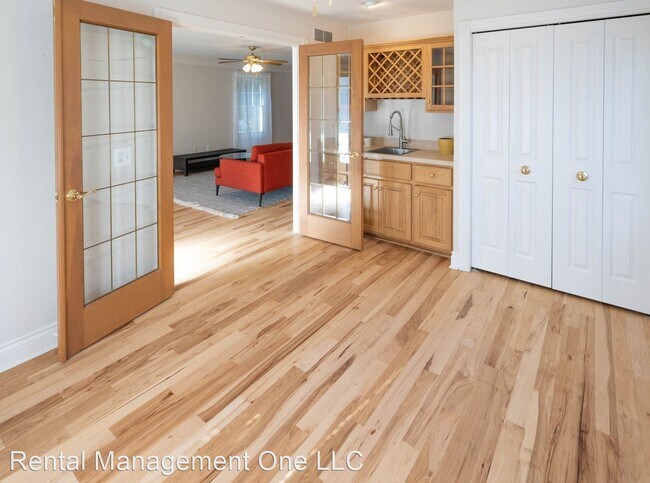 Building Photo - 3 br, 2.5 bath House - 506 Renshaw Street