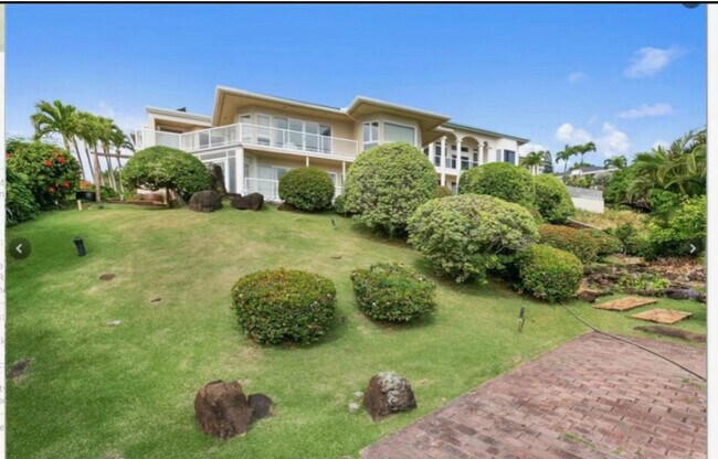Building Photo - 747-747 Kaulana Pl