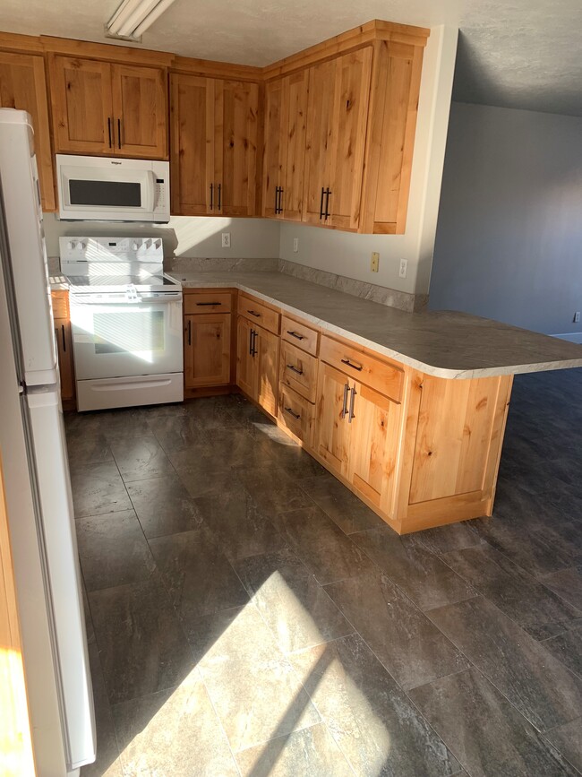 Building Photo - 1178 E 300 S