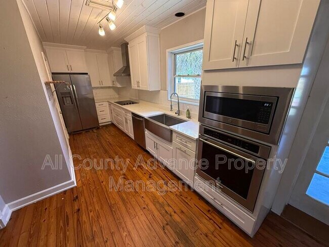 Foto del edificio - 1528 Cleveland St