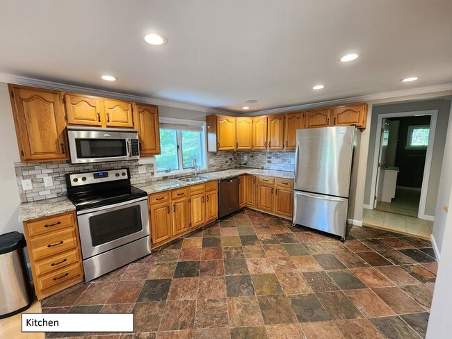 Building Photo - 68 Peach Orchard Rd