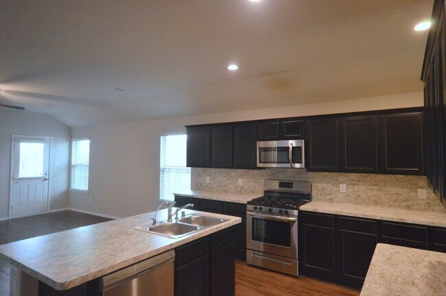 Foto del edificio - 5539 Dovetail Arbor Trace