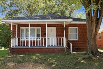 Building Photo - 517 McKinley Ave