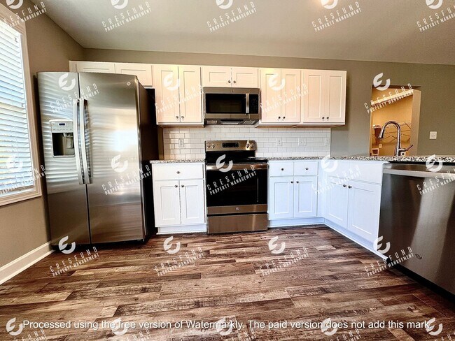 Foto del edificio - *CHRITMAS SPECIAL - LEASE SIGNED BY 1/5/26, $50 OFF RENT* AVAILABLE NOW! 2Br/2Bath Condo - Upper ...