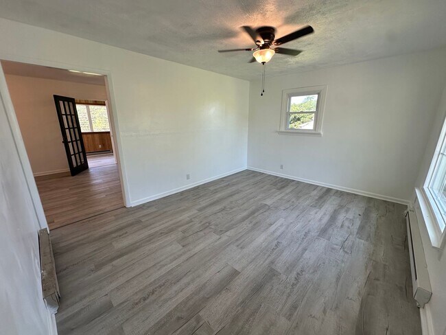 Foto del edificio - Spacious house in Brookville school distri...
