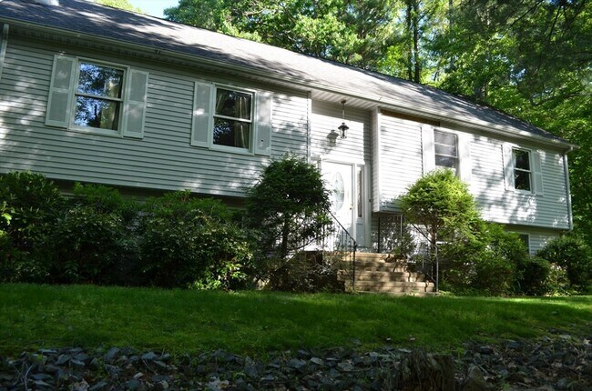 Foto del edificio - 157 Southville Rd