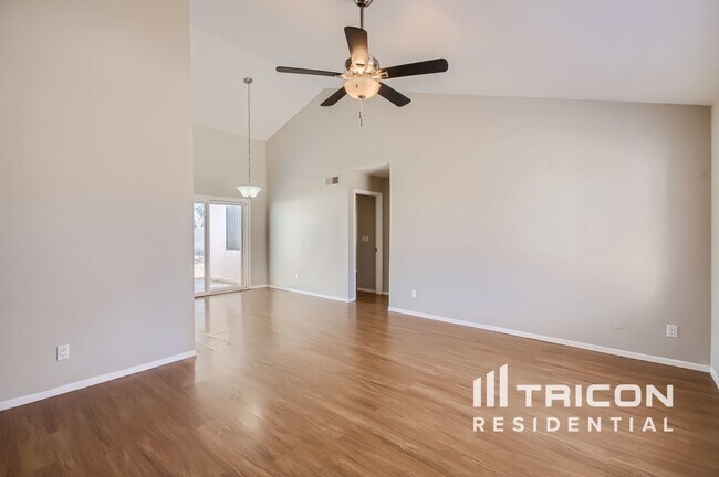 Foto del edificio - 19215 N 47th Ave