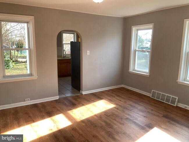 Foto del edificio - 254 Cedar Ave