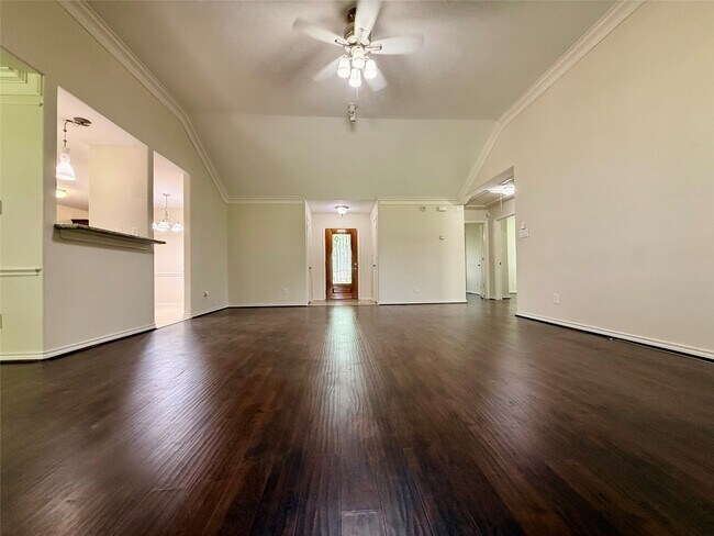 Building Photo - 1702 Fantasy Woods Dr