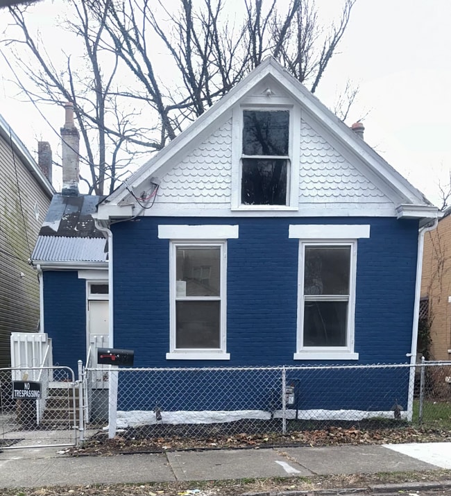 Photo - 789 Sedam St House