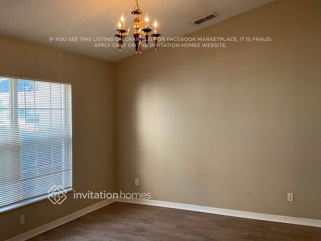 Foto del edificio - 151 Blackstone Creek Rd