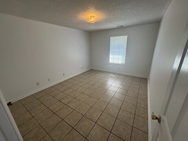 Foto del edificio - 107 Pickle St