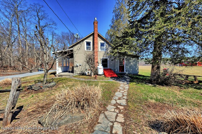 Foto del edificio - 101 Garcia Ln