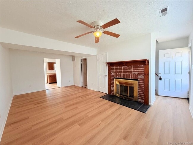 Building Photo - 9 Sidewinder Ct