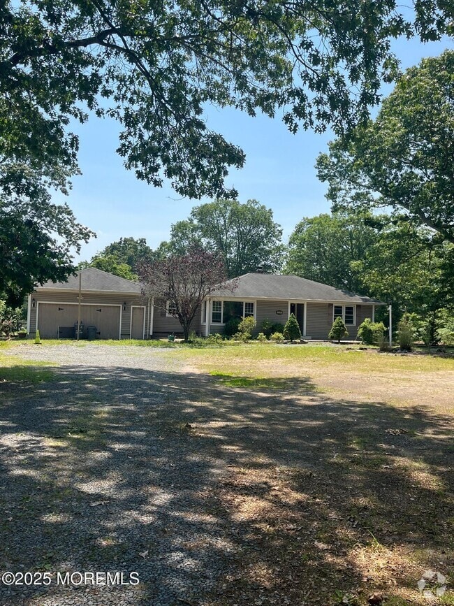 Building Photo - 236 Lanes Mill Rd