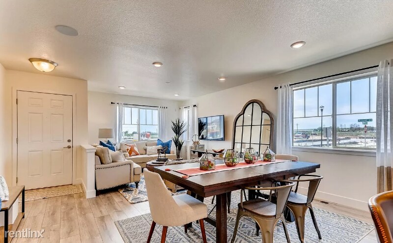 Foto principal - 2 br, 2 bath House - 1130 Hummingbird Circle