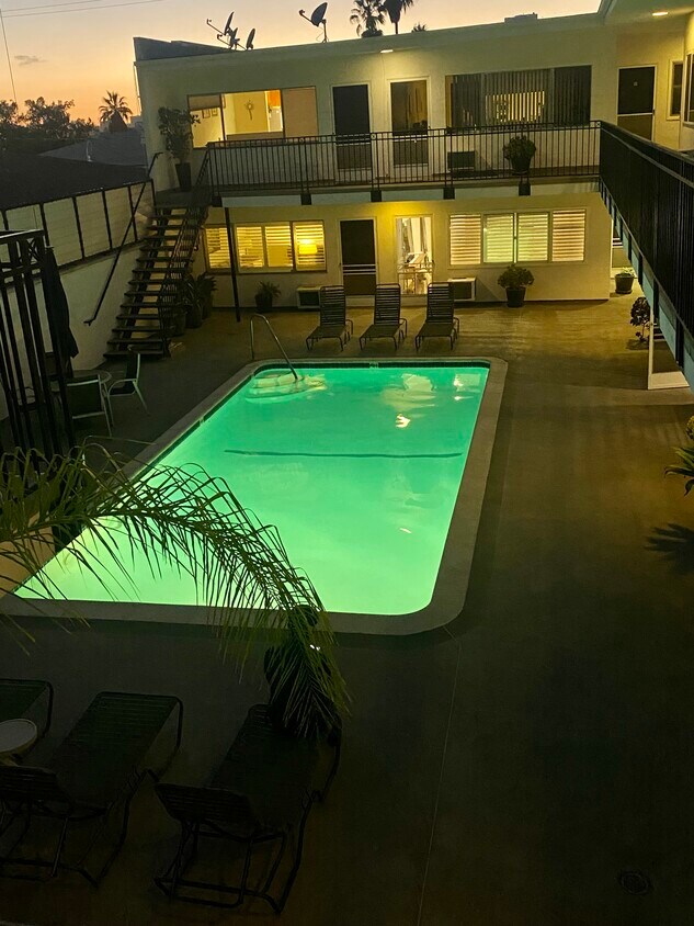 Foto principal - 1255 N HARPER Ave