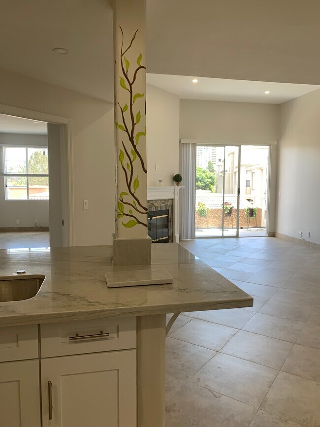 Building Photo - 3969 Mahaila Ave