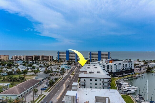 Foto del edificio - 300 150th Ave