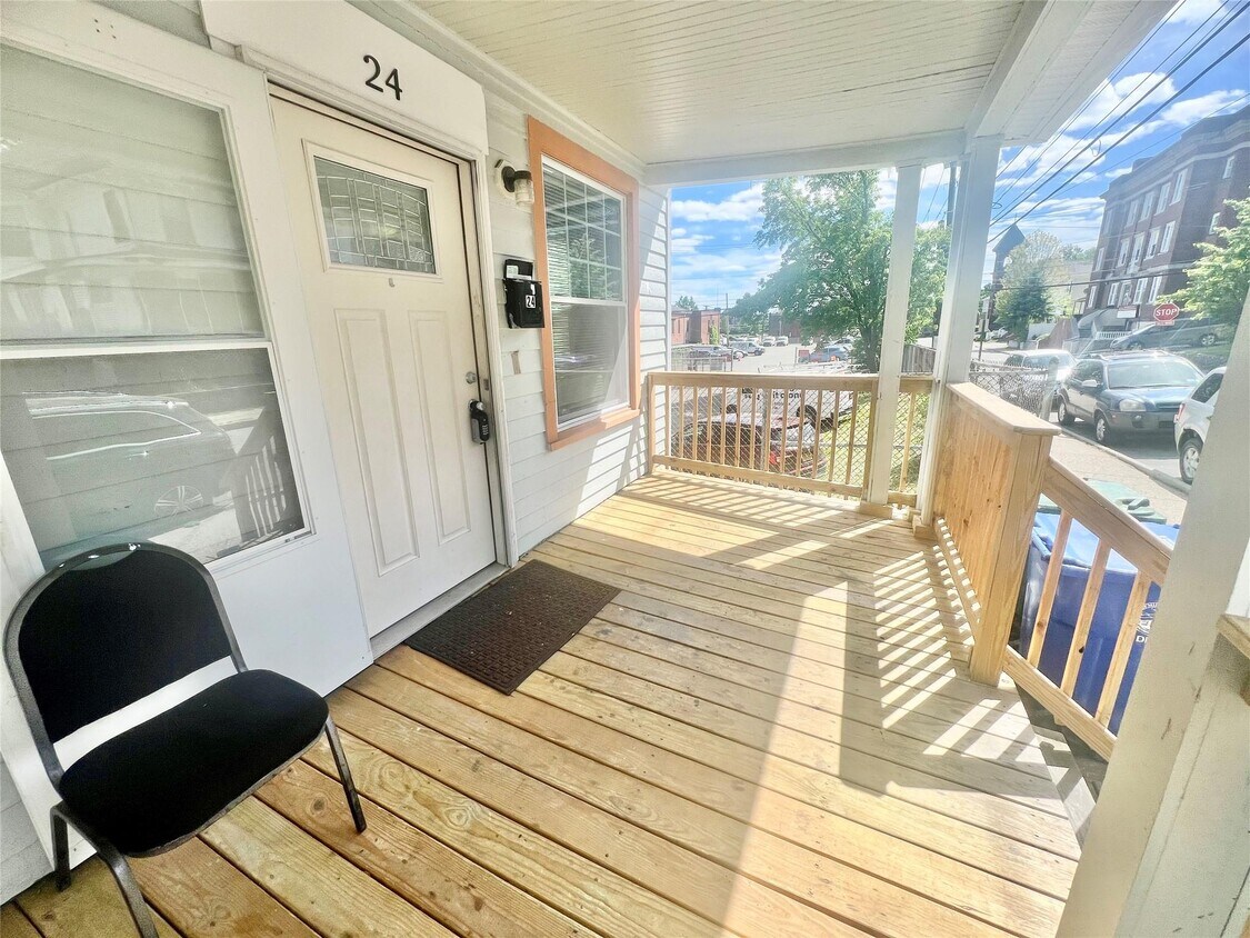 Foto principal - 26 Linden Ave