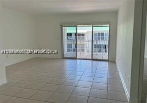 Foto del edificio - 290 Sunrise Dr