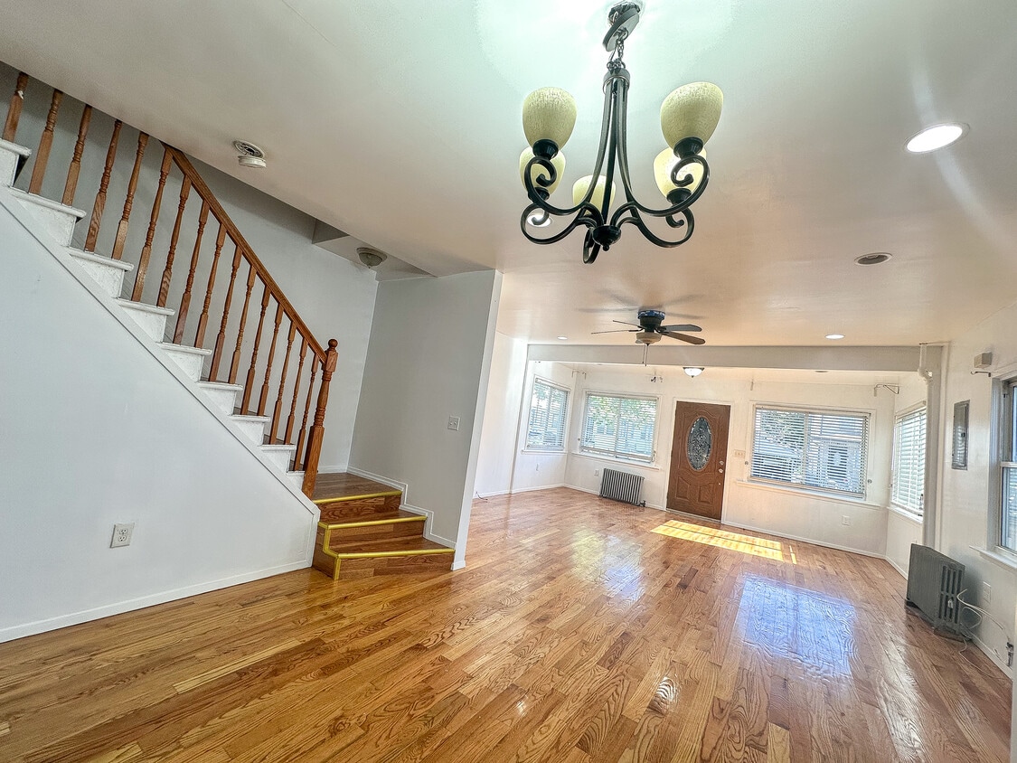 Photo - 13452 175th St (Jamaica, NY)