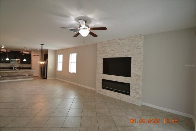 Building Photo - 14254 Blue Dasher Dr