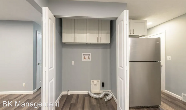 Building Photo - 3 br, 3 bath House - 1125 Windsor Drive