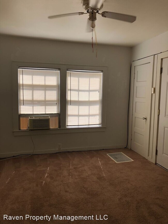 Foto del edificio - 1 br, 1 bath Apartment - 807 Sam Houston A...