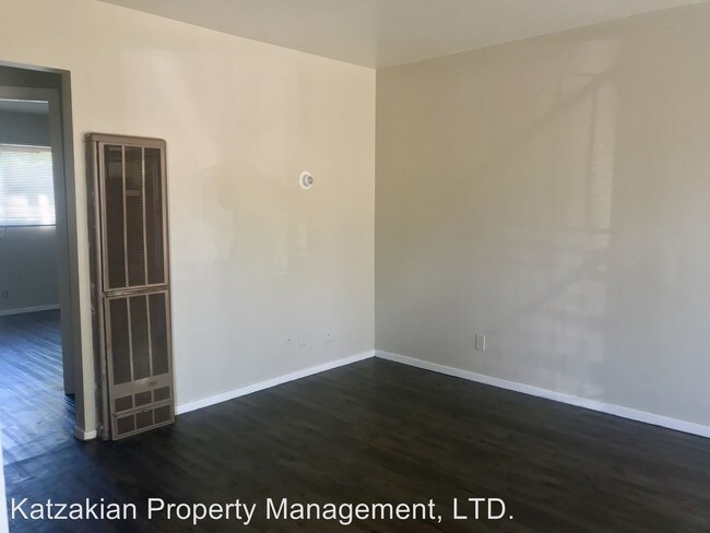 Foto del edificio - 3814 N California St